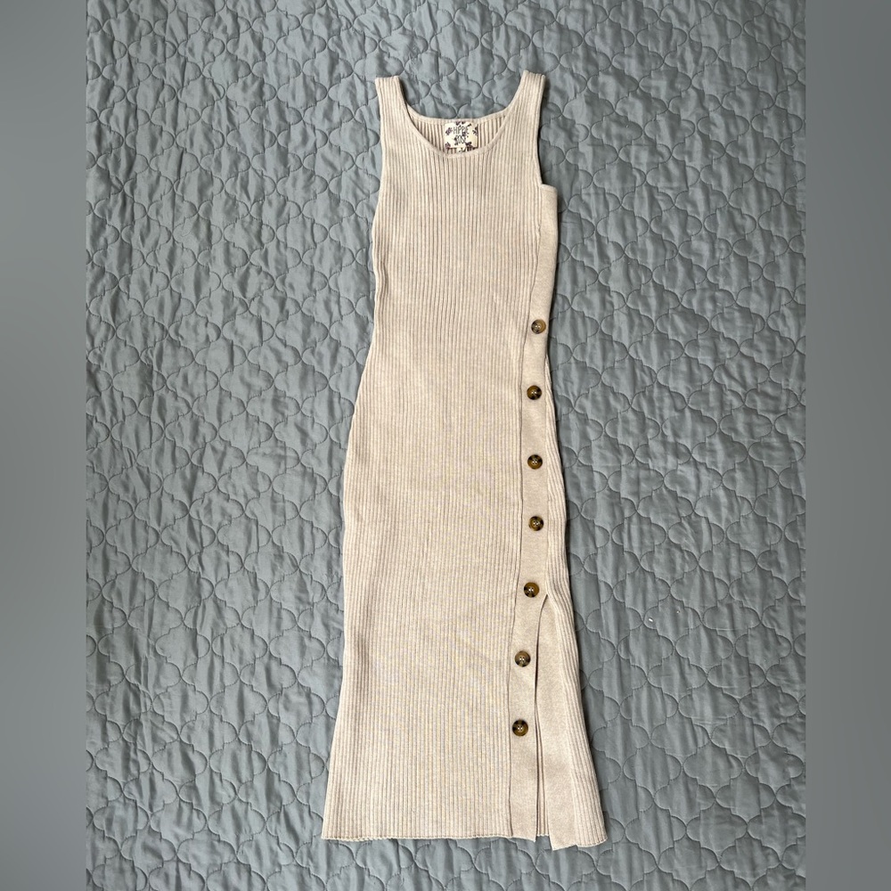 Slim fitting dress